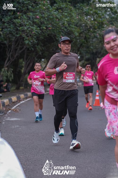 Race photo from Smartfren Run 2025 