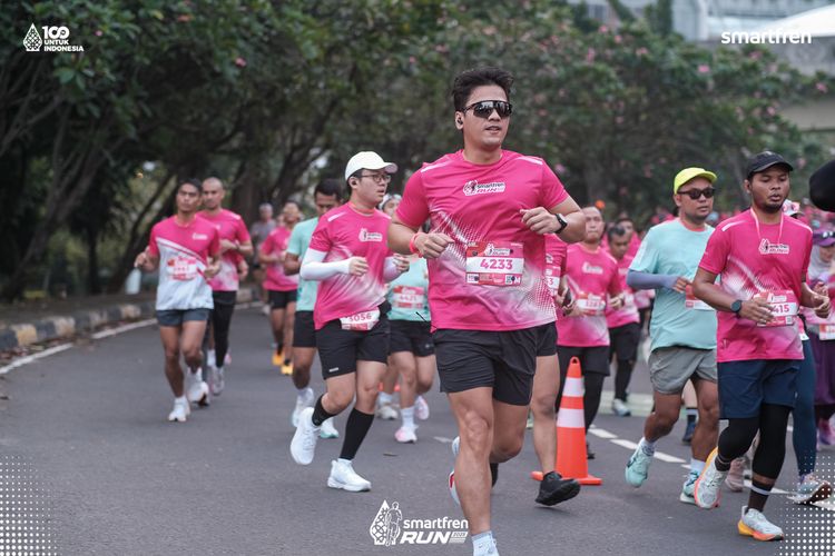 Race photo from Smartfren Run 2025 