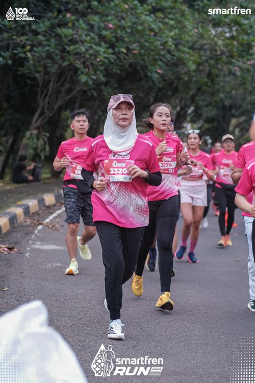Race photo from Smartfren Run 2025 