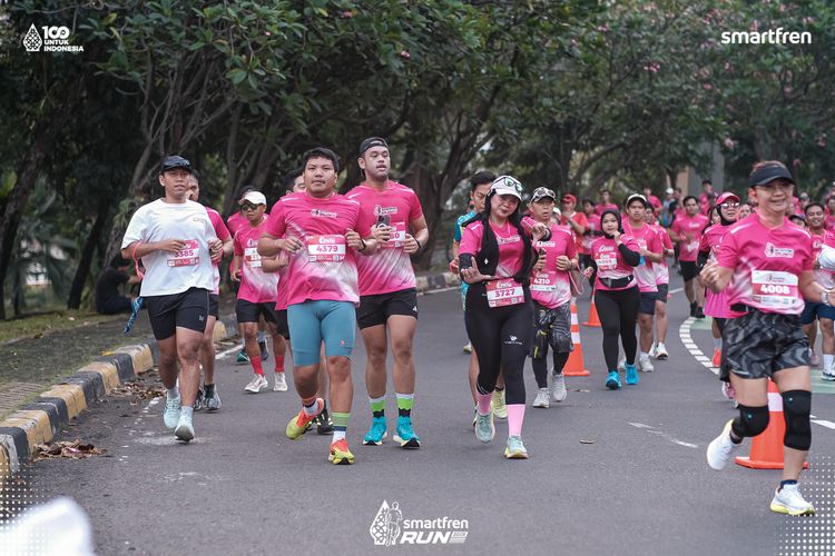 Race photo from Smartfren Run 2025 