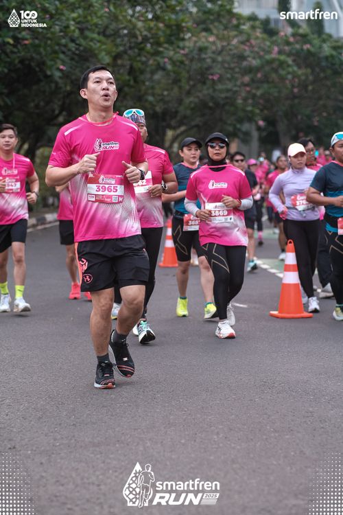 Race photo from Smartfren Run 2025 