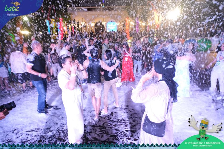 Race photo from Telin Batic 2024 Photo Search
