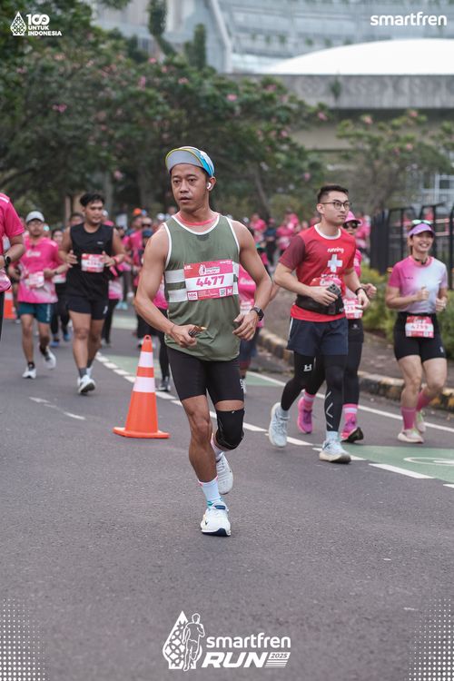 Race photo from Smartfren Run 2025 