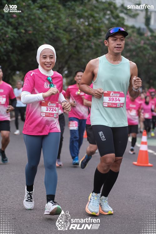 Race photo from Smartfren Run 2025 
