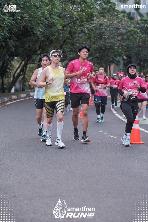 Race photo from Smartfren Run 2025 