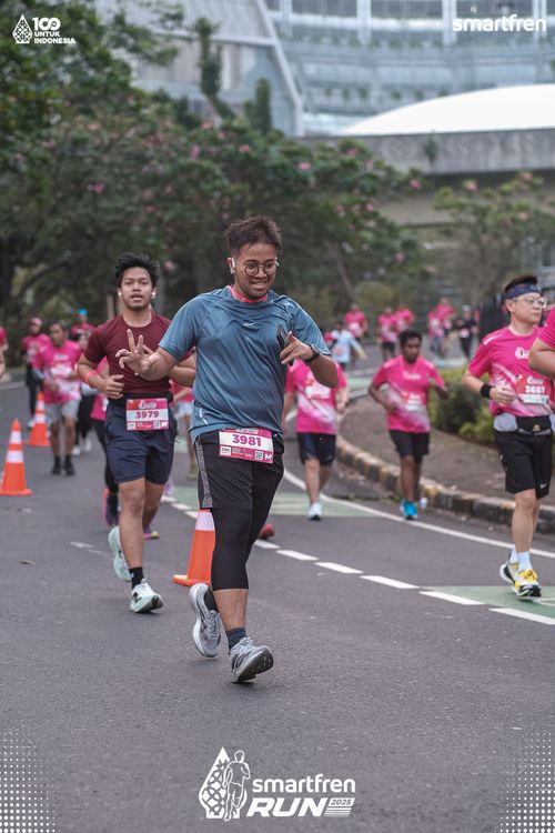 Race photo from Smartfren Run 2025 