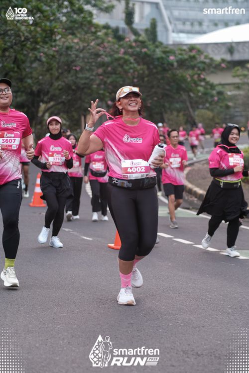 Race photo from Smartfren Run 2025 