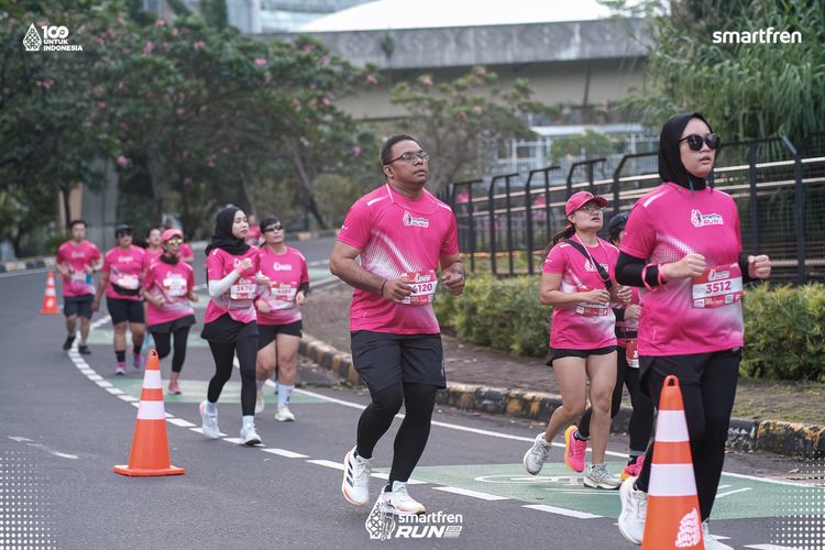 Race photo from Smartfren Run 2025 