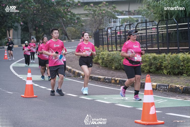 Race photo from Smartfren Run 2025 