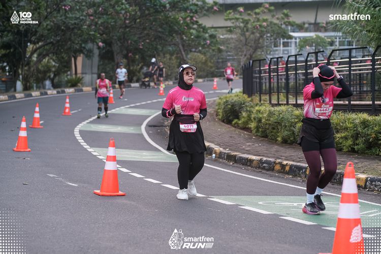 Race photo from Smartfren Run 2025 