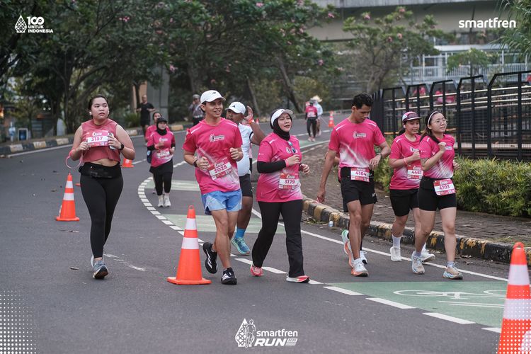 Race photo from Smartfren Run 2025 