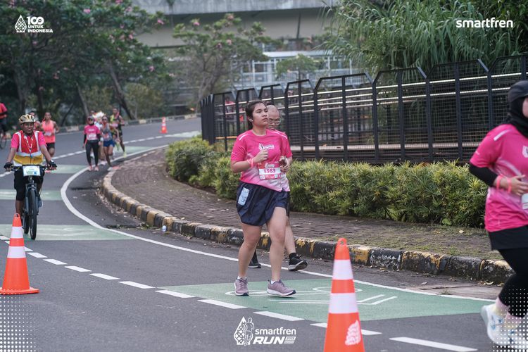 Race photo from Smartfren Run 2025 