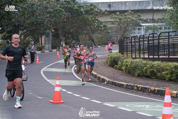 Race photo from Smartfren Run 2025 