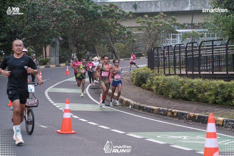 Race photo from Smartfren Run 2025 