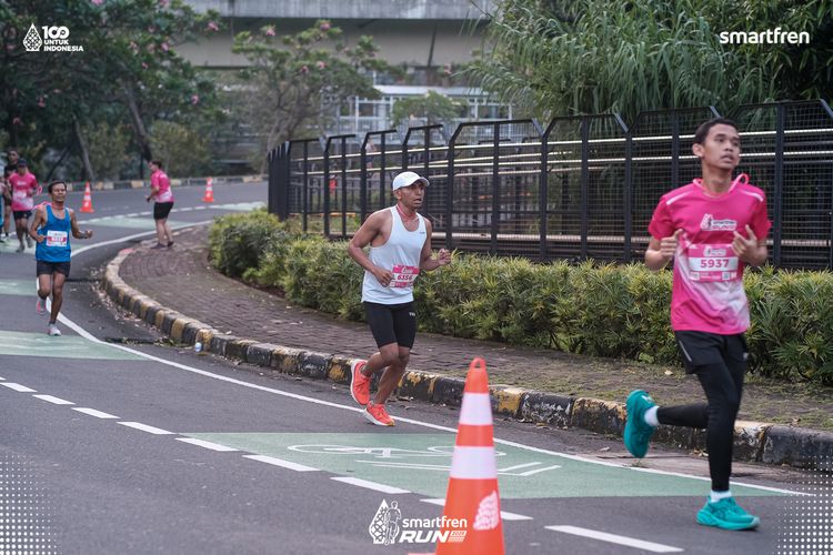 Race photo from Smartfren Run 2025 