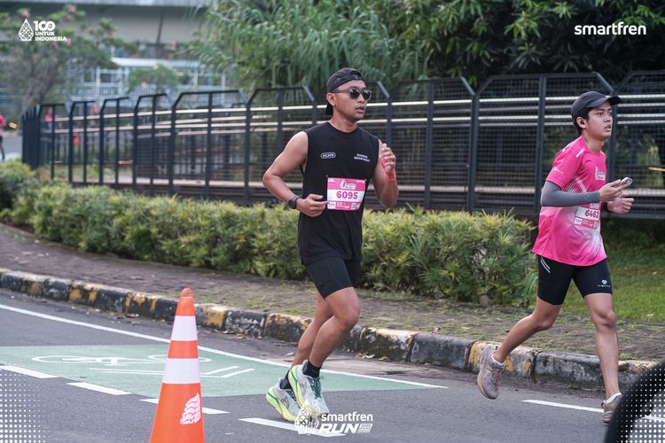 Race photo from Smartfren Run 2025 