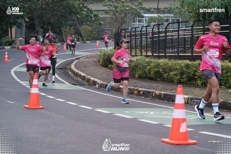 Race photo from Smartfren Run 2025 