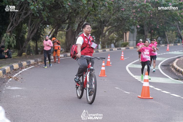 Race photo from Smartfren Run 2025 