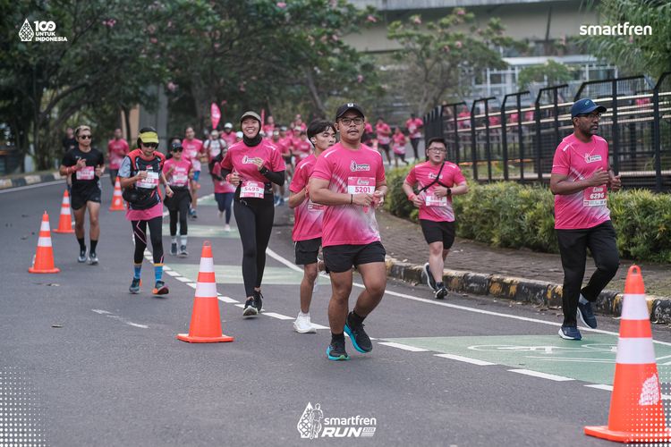 Race photo from Smartfren Run 2025 