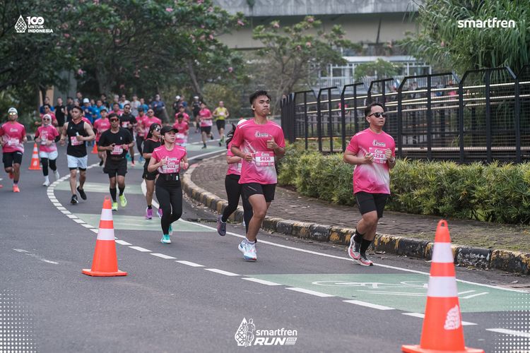 Race photo from Smartfren Run 2025 