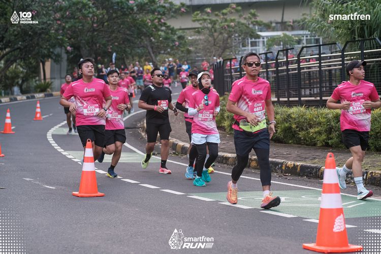 Race photo from Smartfren Run 2025 