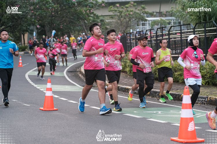 Race photo from Smartfren Run 2025 