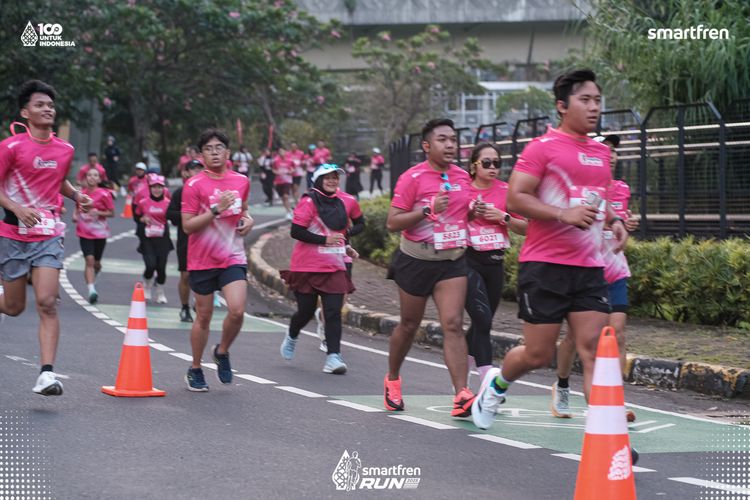 Race photo from Smartfren Run 2025 
