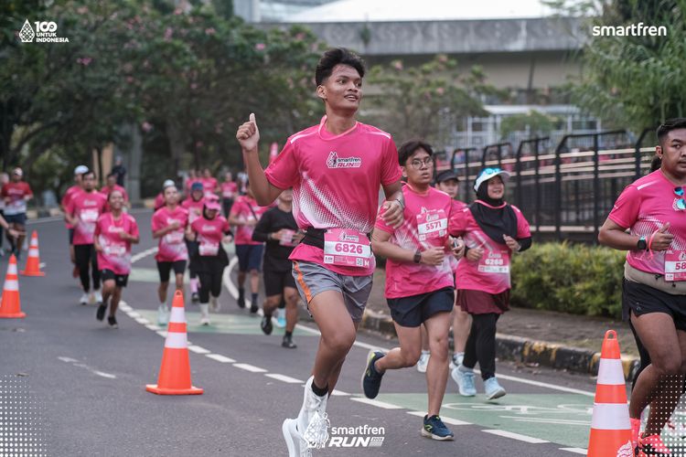 Race photo from Smartfren Run 2025 