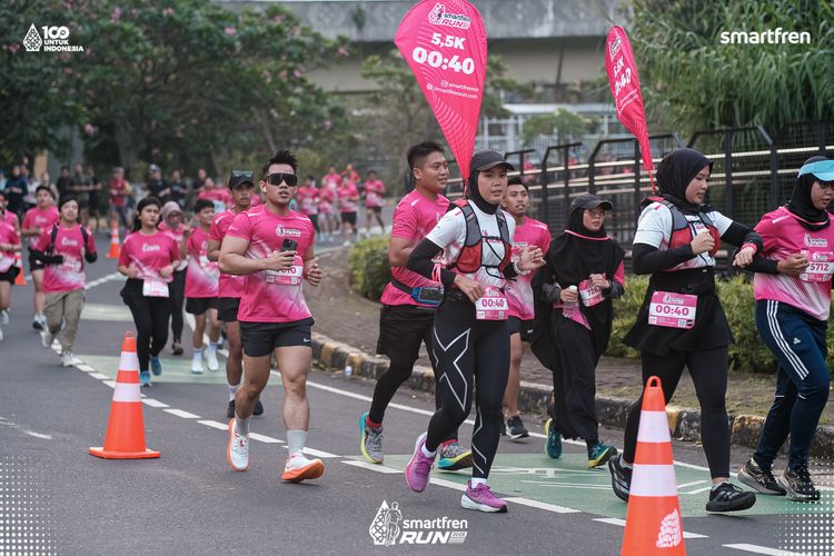 Race photo from Smartfren Run 2025 