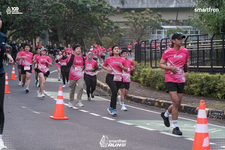 Race photo from Smartfren Run 2025 