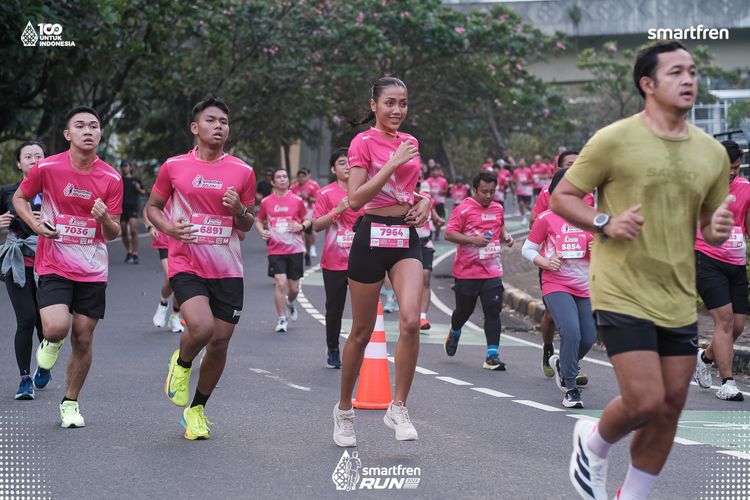 Race photo from Smartfren Run 2025 