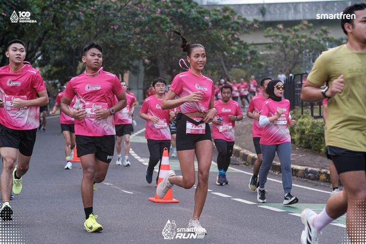 Race photo from Smartfren Run 2025 