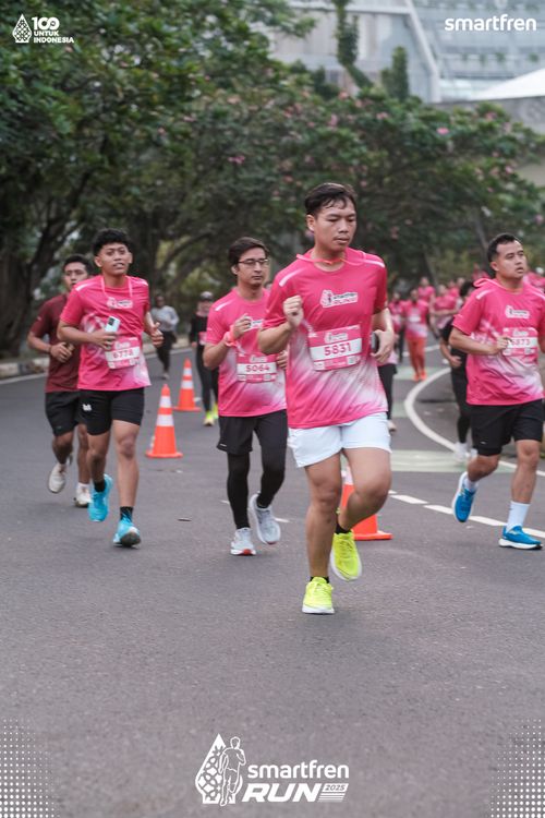 Race photo from Smartfren Run 2025 