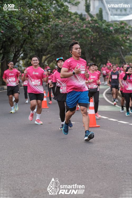 Race photo from Smartfren Run 2025 