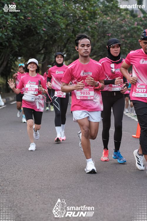 Race photo from Smartfren Run 2025 