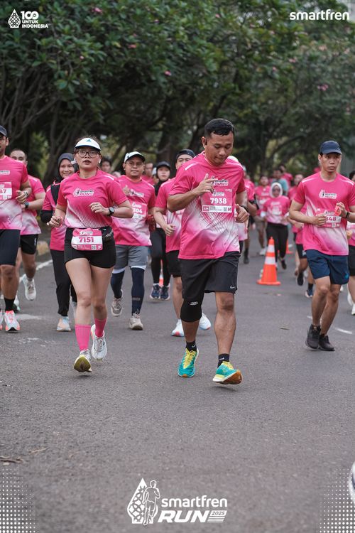 Race photo from Smartfren Run 2025 