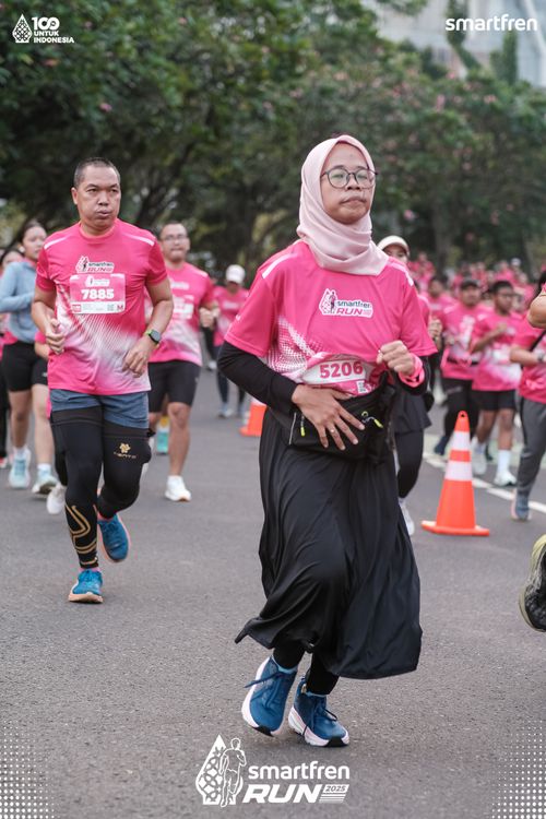 Race photo from Smartfren Run 2025 