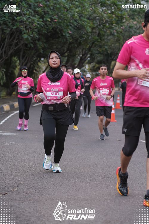 Race photo from Smartfren Run 2025 