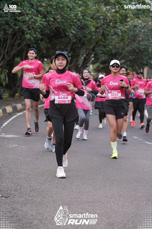Race photo from Smartfren Run 2025 