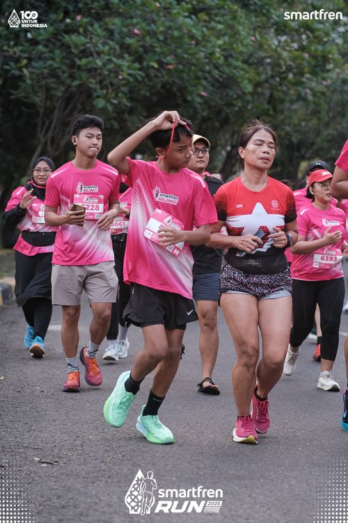 Race photo from Smartfren Run 2025 
