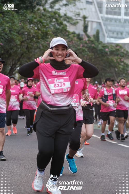 Race photo from Smartfren Run 2025 