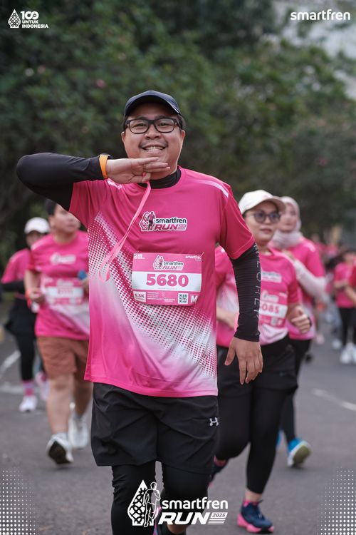 Race photo from Smartfren Run 2025 