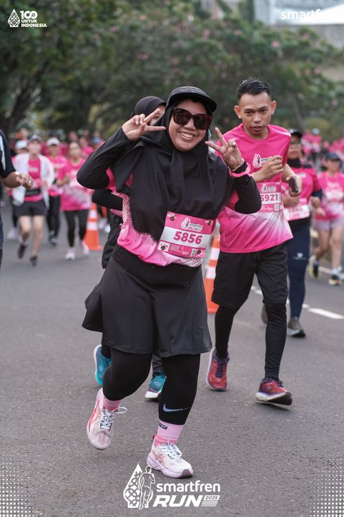 Race photo from Smartfren Run 2025 