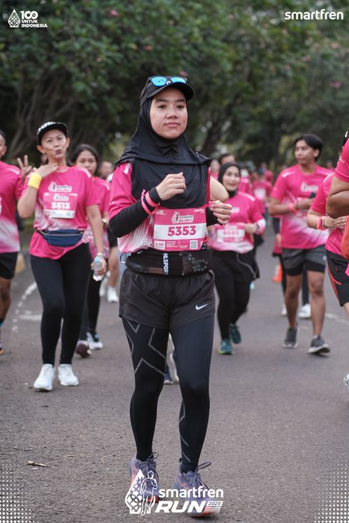 Race photo from Smartfren Run 2025 