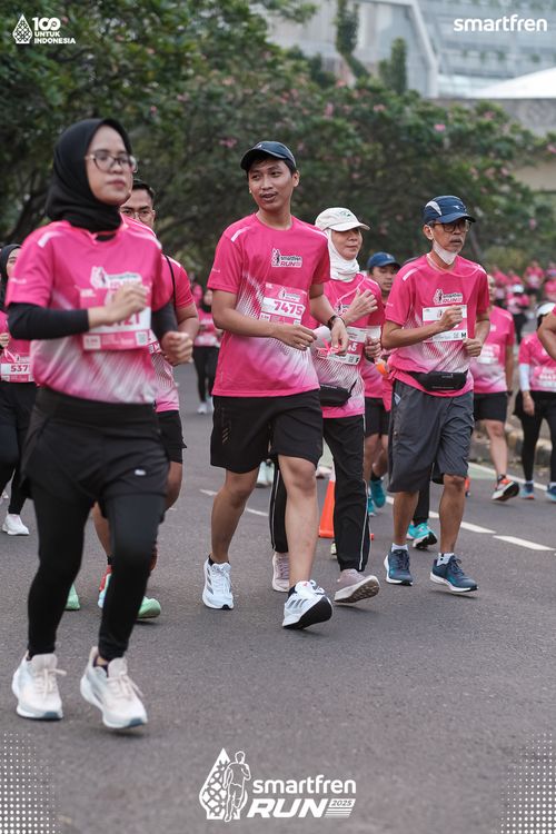 Race photo from Smartfren Run 2025 