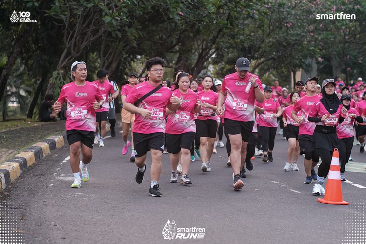 Race photo from Smartfren Run 2025 