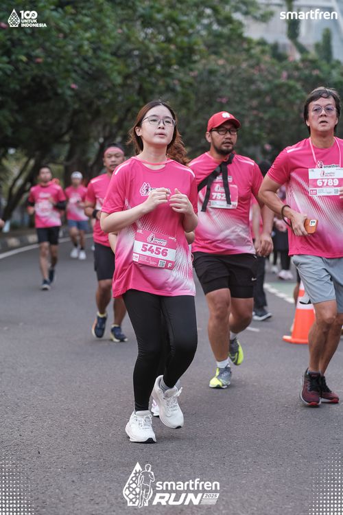 Race photo from Smartfren Run 2025 