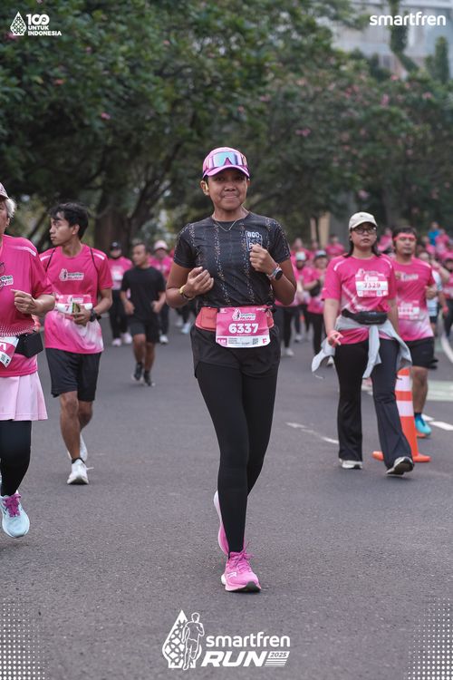 Race photo from Smartfren Run 2025 