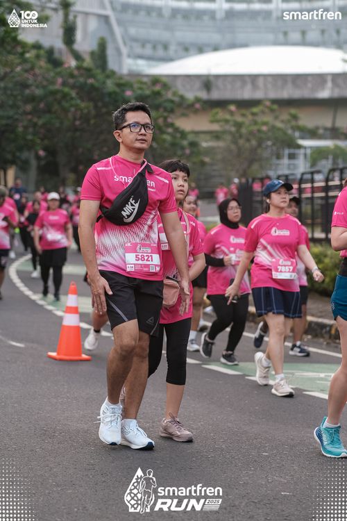 Race photo from Smartfren Run 2025 