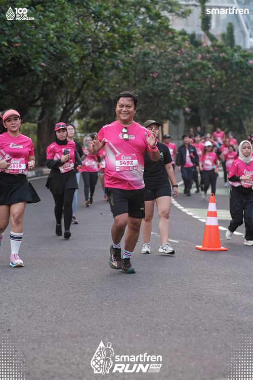 Race photo from Smartfren Run 2025 